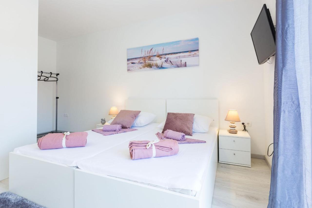 2Sis 2 Apartments Задар Екстер'єр фото