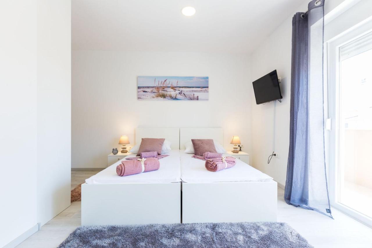 2Sis 2 Apartments Задар Екстер'єр фото