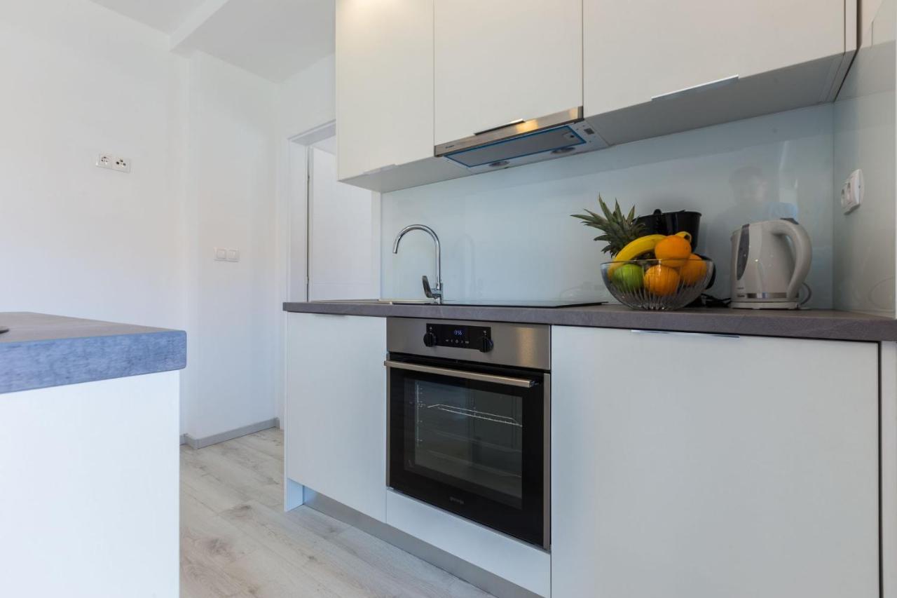 2Sis 2 Apartments Задар Екстер'єр фото