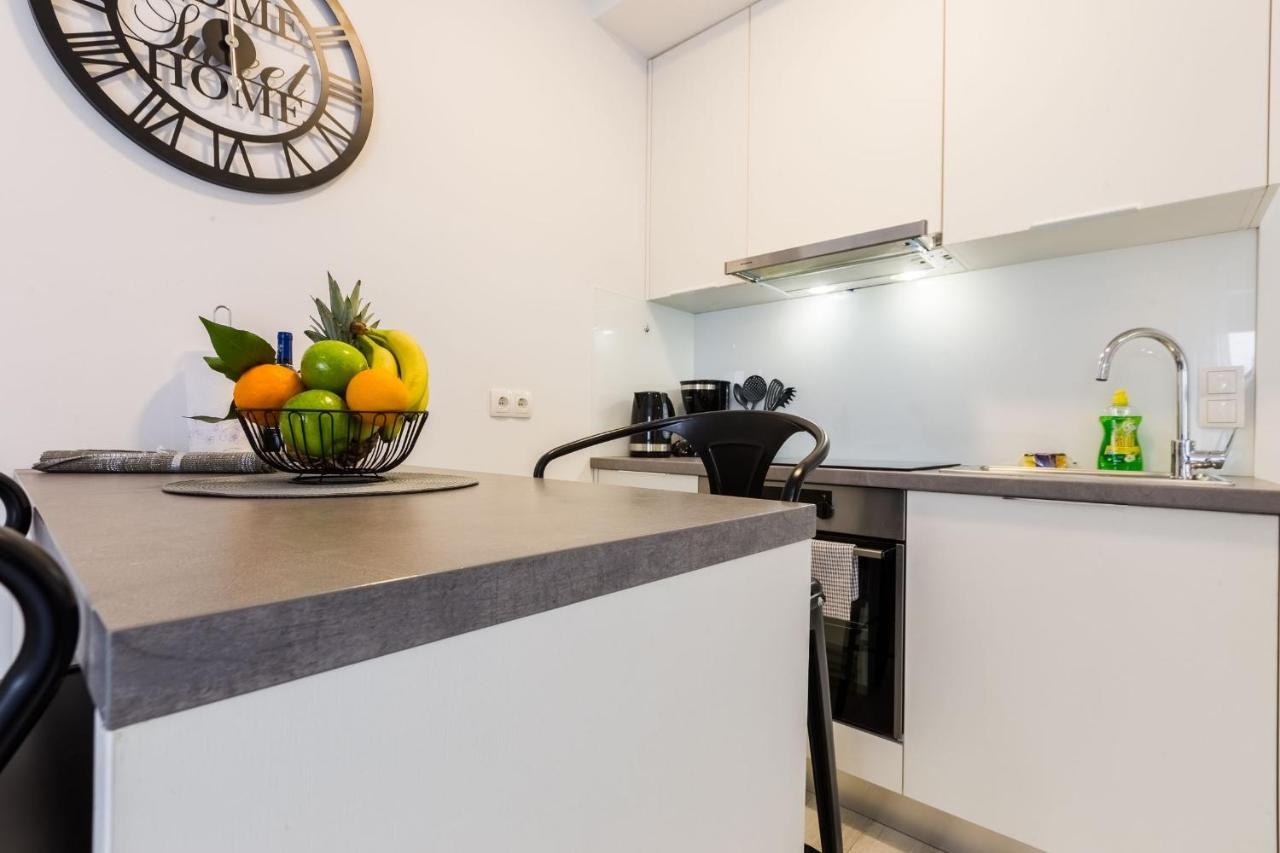 2Sis 2 Apartments Задар Екстер'єр фото