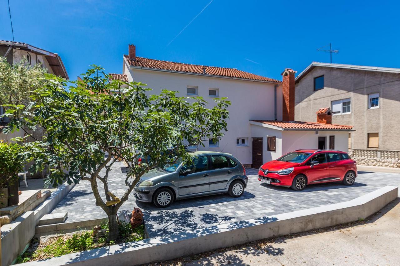 2Sis 2 Apartments Задар Екстер'єр фото